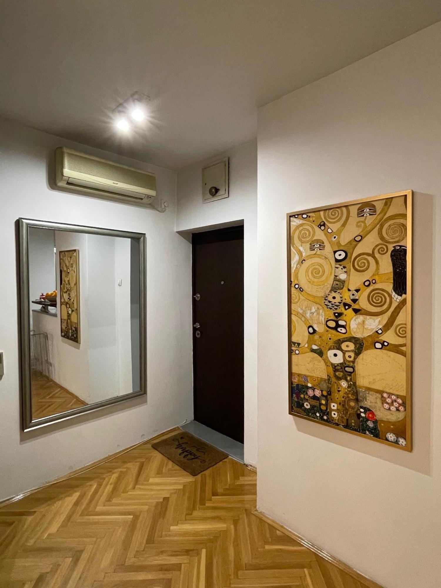 Ruby Luxury Central Apartment Skopje Buitenkant foto